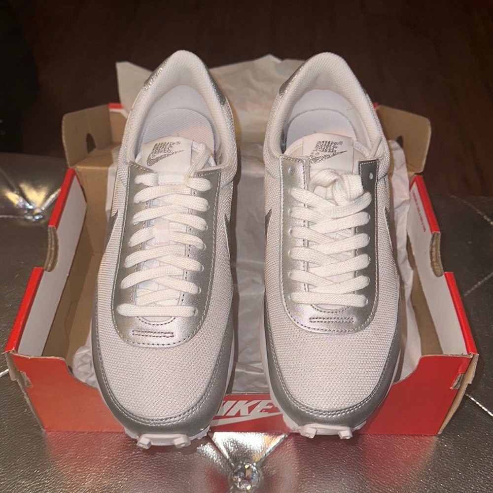 Women’s Nike DBREAK.. Silver, Gray and White
